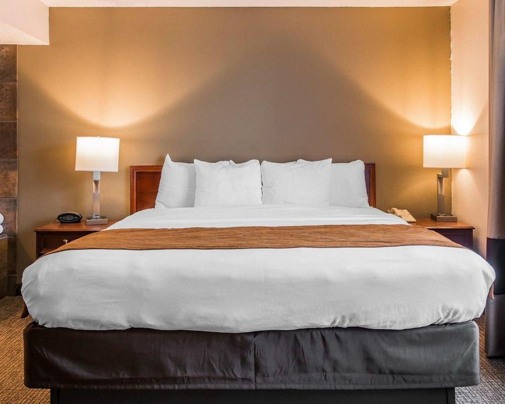 Comfort Suites Grandville - Grand Rapids Sw Екстериор снимка