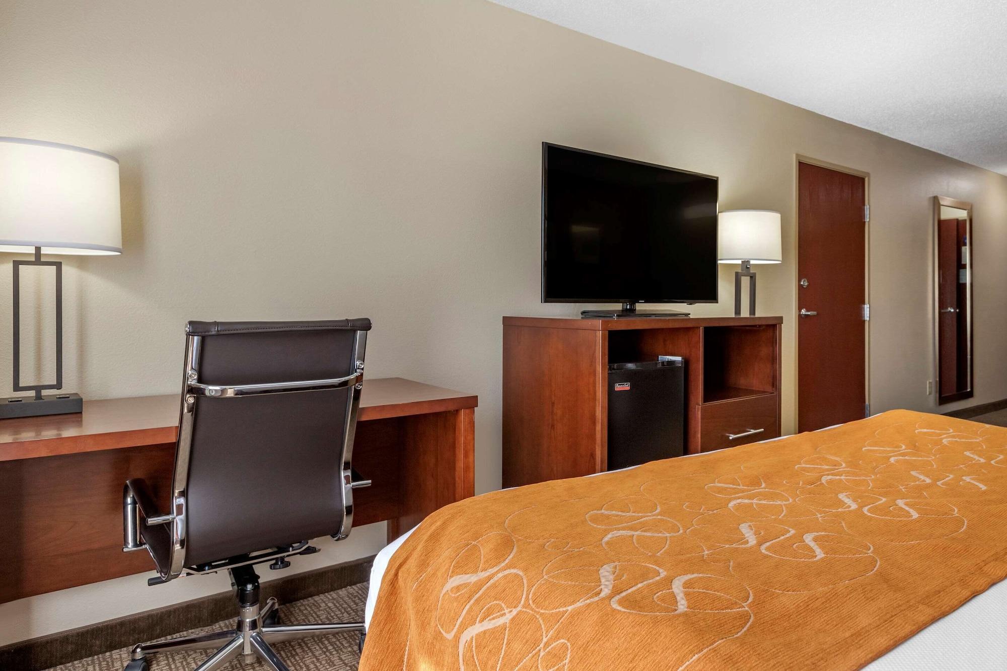 Comfort Suites Grandville - Grand Rapids Sw Екстериор снимка