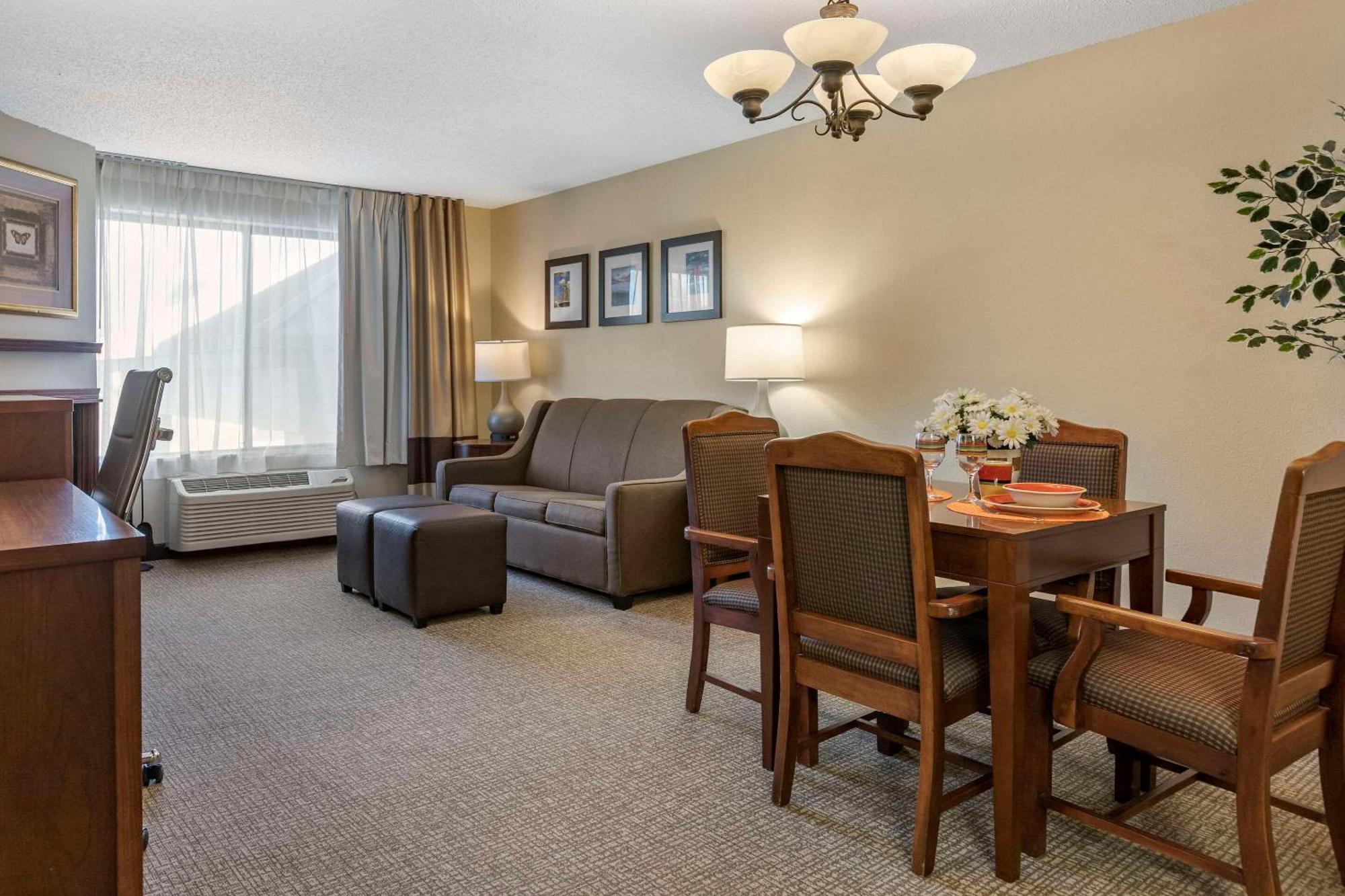Comfort Suites Grandville - Grand Rapids Sw Екстериор снимка