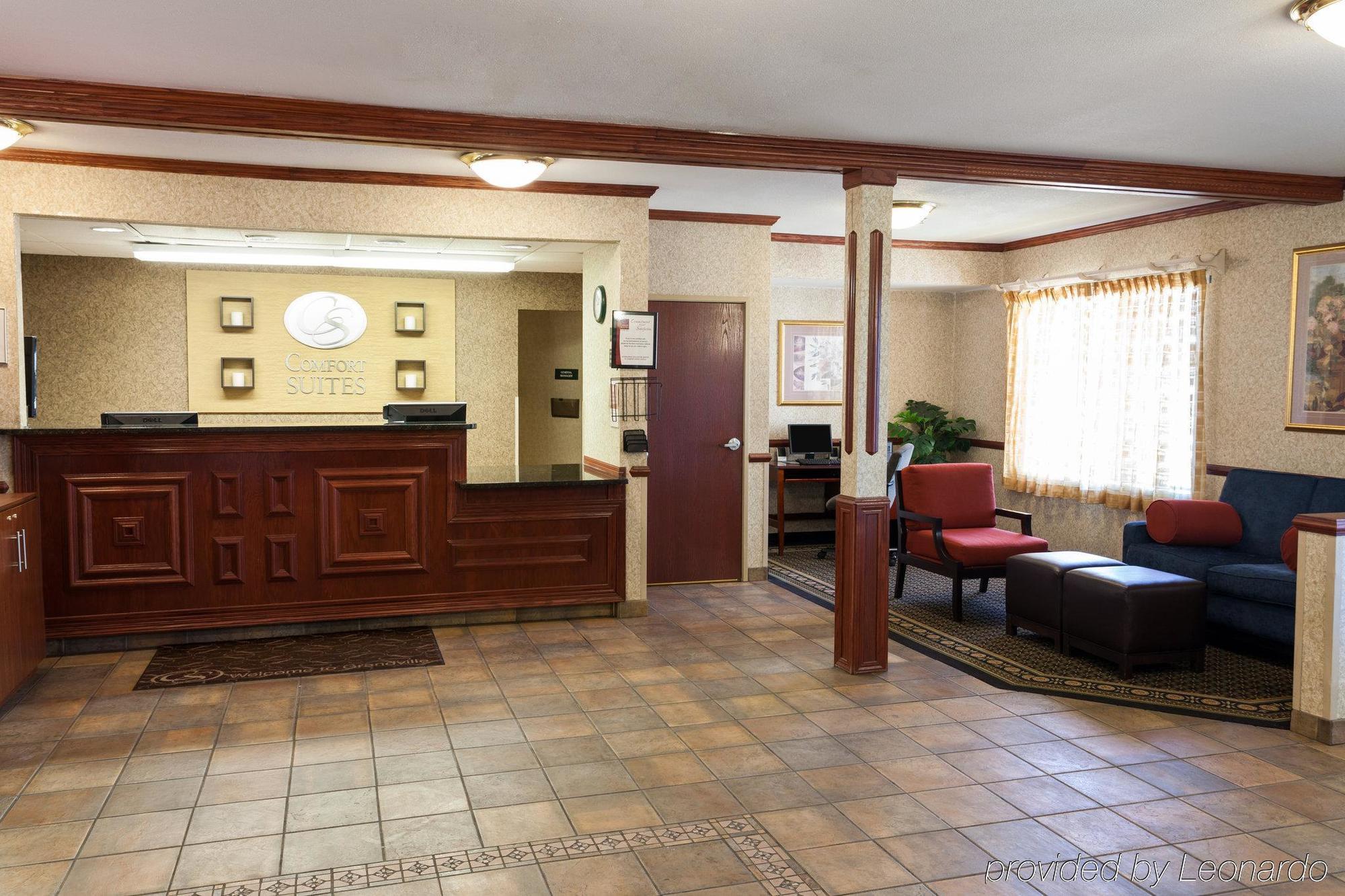 Comfort Suites Grandville - Grand Rapids Sw Екстериор снимка