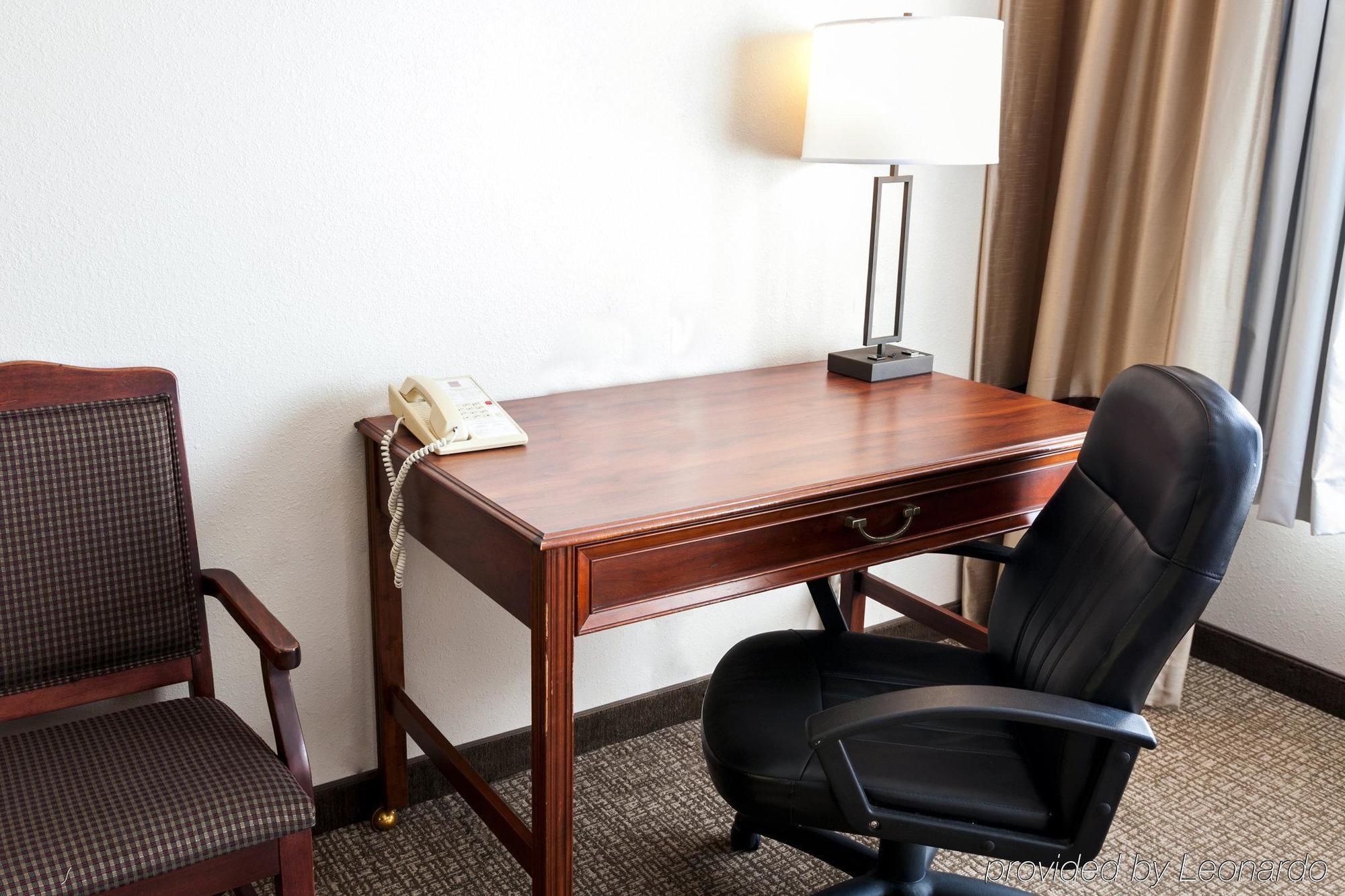 Comfort Suites Grandville - Grand Rapids Sw Екстериор снимка
