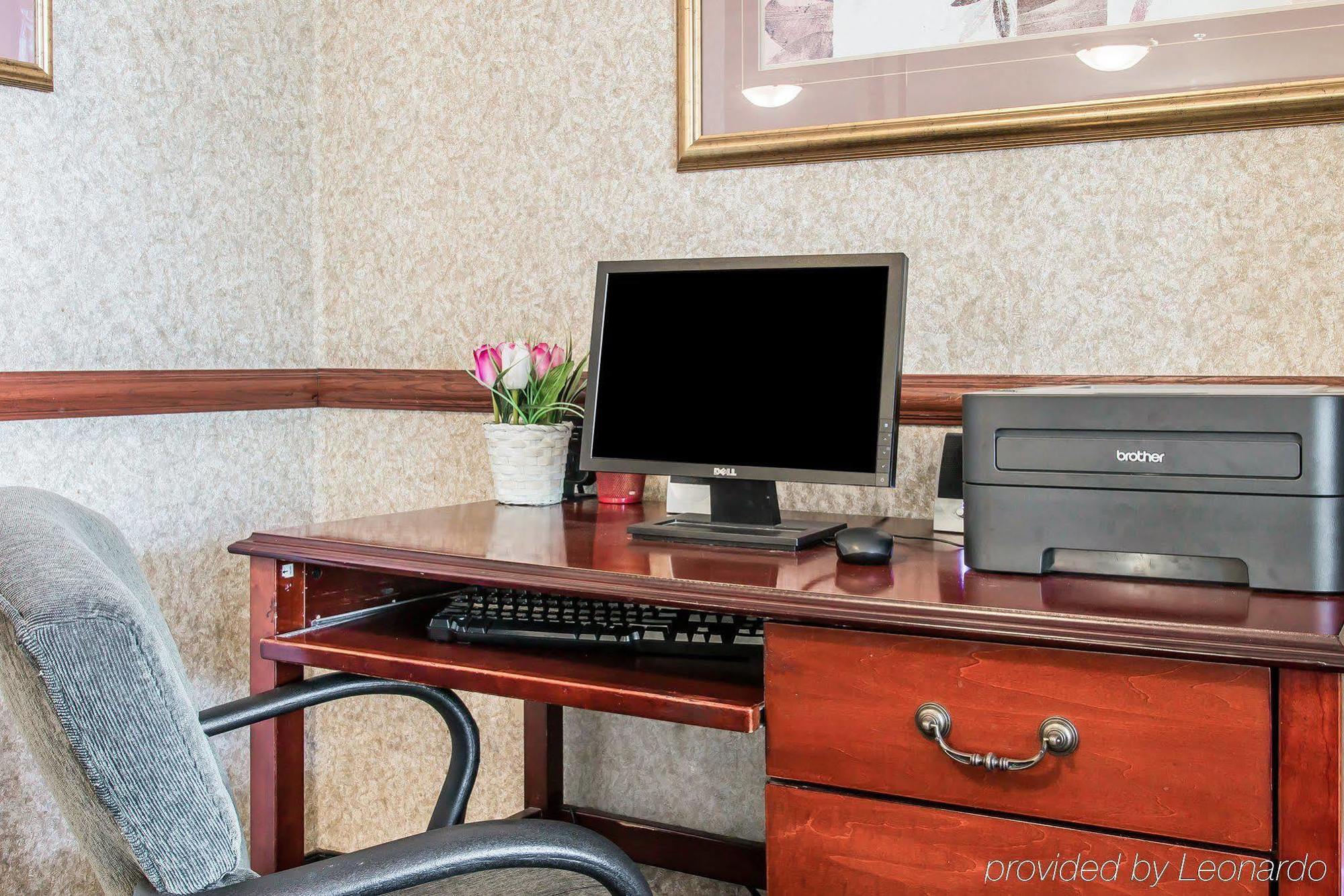 Comfort Suites Grandville - Grand Rapids Sw Екстериор снимка
